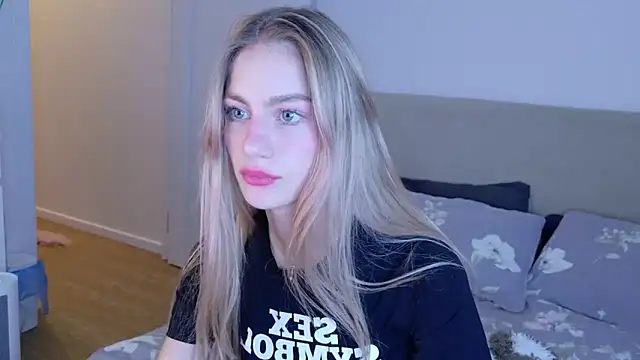 GabriellaOlsen online show from November 2025 03:55:02 PM