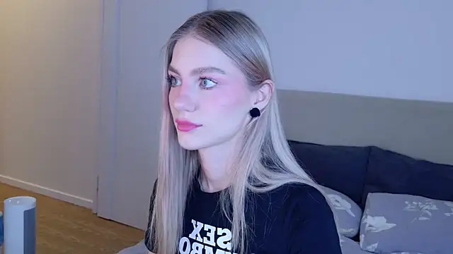 GabriellaOlsen online show from November 2025 11:42:01 AM