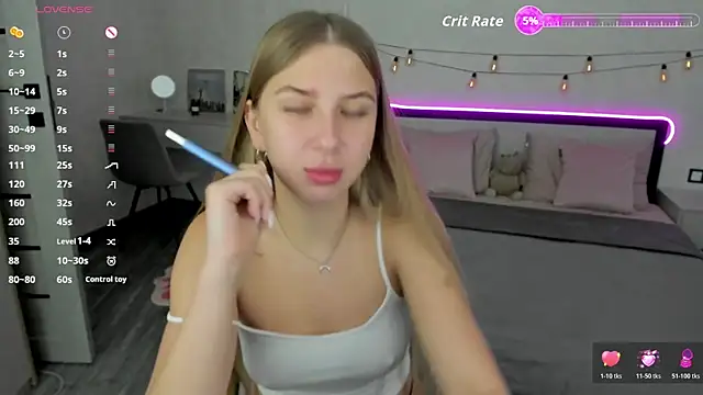 Snapshot of AureliaBliss_ chatting on July 2026 04:57:02 AM AureliaBliss online show from July 2026 04:57:02 AM