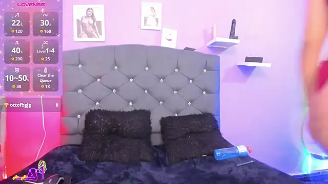 celesstte 00 online show from February 2026 01:07:02 PM