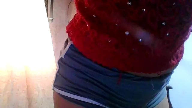 Snapshot of ammy_lee20 chatting on December 2024 06:15:02 PM ammy lee20 online show from December 2024 06:15:02 PM