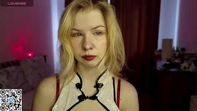 LynetHakes online show from April 2026 06:27:02 AM