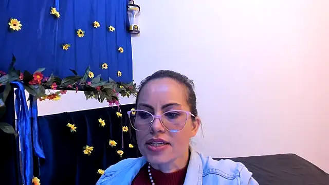 ShairaMarss online show from October 2025 01:56:01 PM