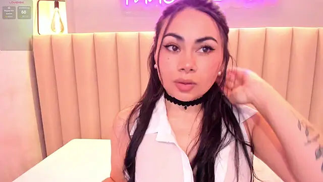 Naomymonroe  online show from January 2026 09:40:01 PM