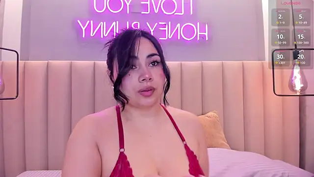 Snapshot of Naomymonroe_ chatting on July 2026 10:41:01 AM Naomymonroe online show from July 2026 10:41:01 AM