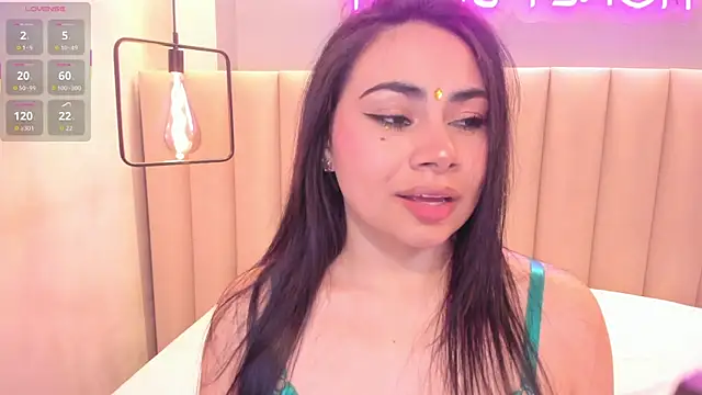 Naomymonroe  online show from November 2025 09:51:01 PM