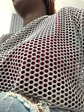 Snapshot of NatyParker chatting on April 2026 01:17:01 PM NatyParker online show from April 2026 01:17:01 PM