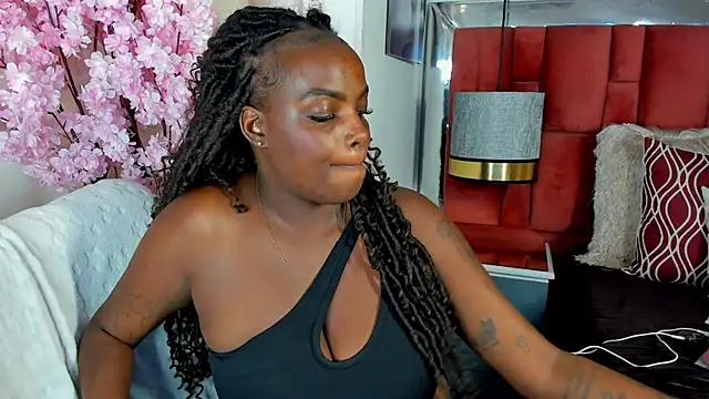 Snapshot of NatyParker chatting on December 2025 02:12:02 PM NatyParker online show from December 2025 02:12:02 PM