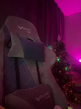 Ohmy Nora  online show from January 2025 01:11:01 AM