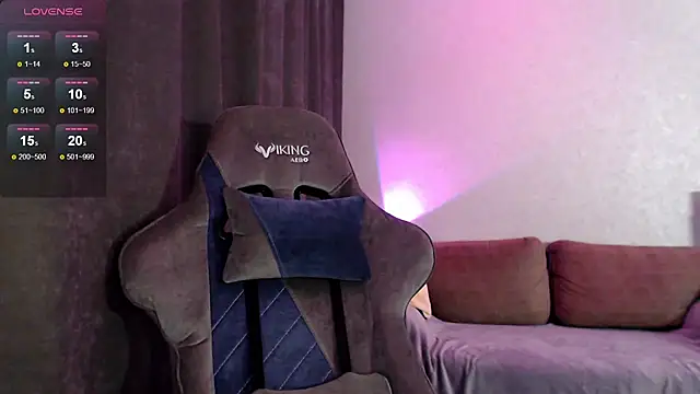 Ohmy Nora  online show from September 2025 01:15:01 AM