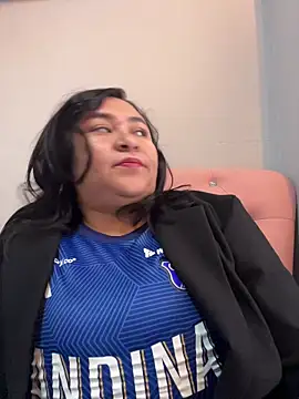 Snapshot of KarlaWild chatting on October 2025 07:46:01 PM KarlaWild online show from October 2025 07:46:01 PM