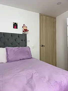 Snapshot of KarlaWild chatting on December 2025 11:42:02 AM KarlaWild online show from December 2025 11:42:02 AM