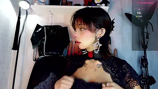 Snapshot of verhona_vlad chatting on February 2025 04:51:02 AM verhona vlad online show from February 2025 04:51:02 AM