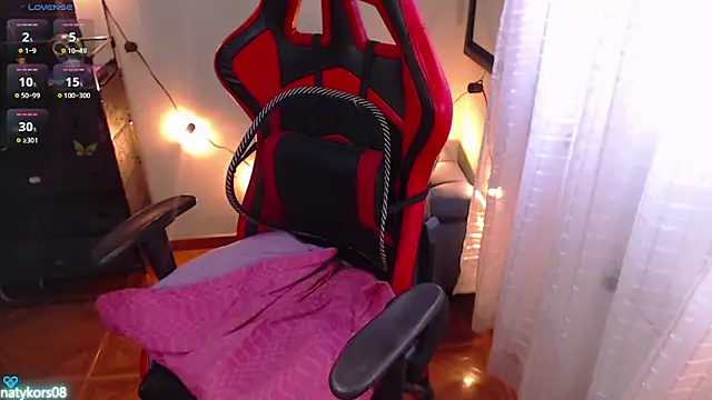 natyk m online show from March 2026 08:03:01 PM