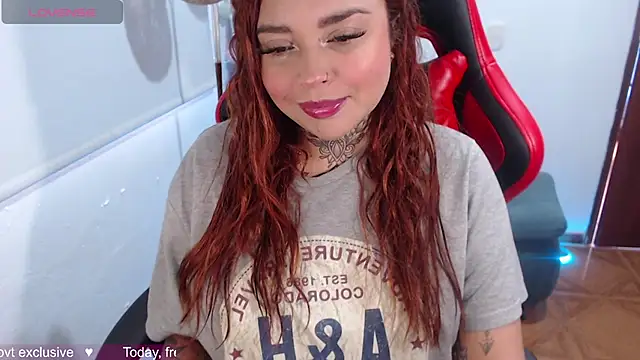 Snapshot of natyk_m chatting on September 2025 02:39:02 PM natyk m online show from September 2025 02:39:02 PM