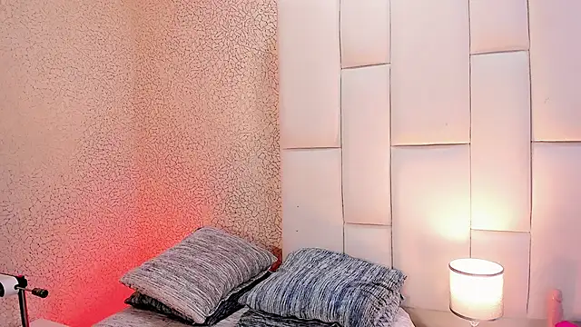 Angeles Busst online show from March 2026 08:38:02 PM