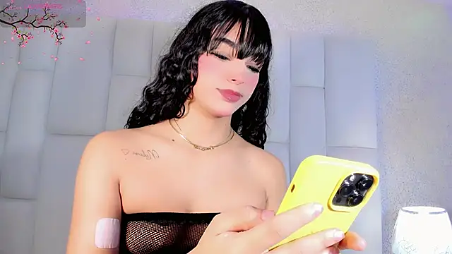 Angeles Busst online show from October 2025 08:32:02 PM
