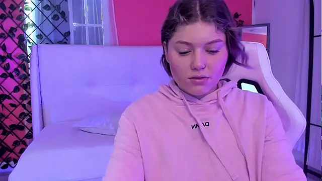 alaia greyy online show from March 2026 12:50:02 PM