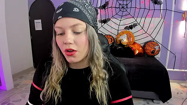 alaia greyy online show from October 2025 01:19:01 PM