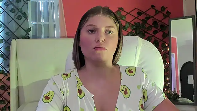 Snapshot of alaia_greyy chatting on May 2026 12:56:01 PM alaia greyy online show from May 2026 12:56:01 PM