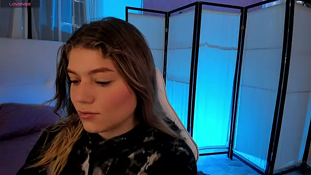 alaia greyy online show from January 2026 12:53:01 PM