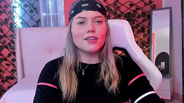 alaia greyy online show from April 2026 01:39:01 PM