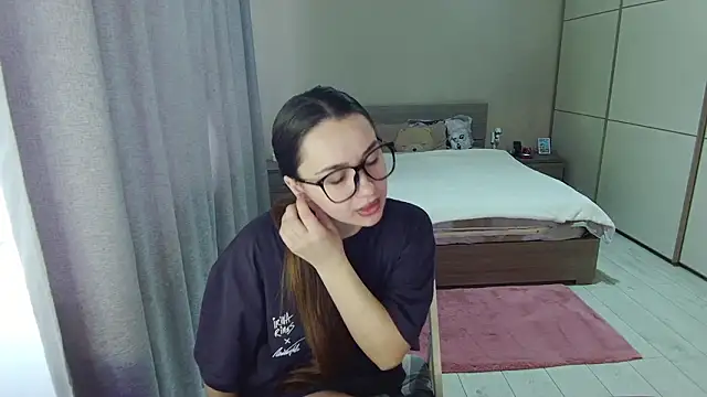 singletrouble online show from March 2026 06:50:01 AM