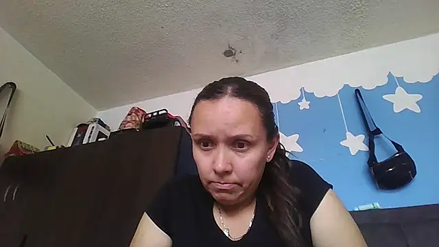 Isabella boom online show from March 2025 06:01:02 PM