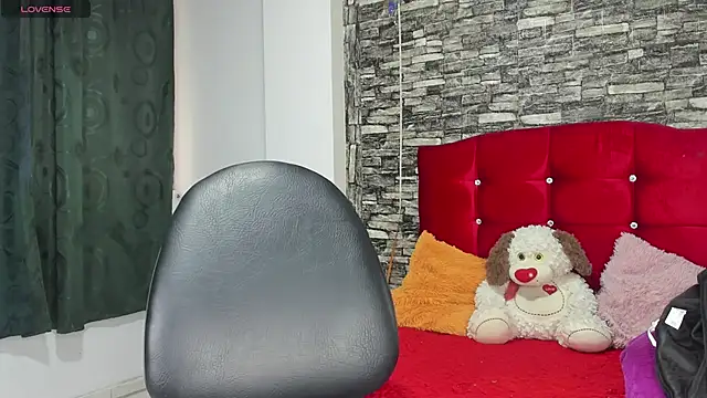 Isabella boom online show from March 2025 12:56:02 PM