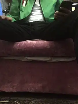 Snapshot of aebaleek2505 chatting on February 2025 01:32:01 PM aebaleek2505 online show from February 2025 01:32:01 PM