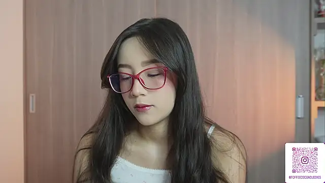 sophi lii online show from April 2026 11:49:02 PM