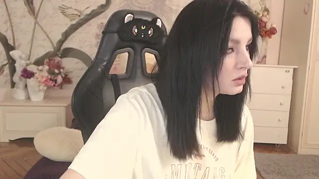 BritneyBarker online show from February 2026 10:08:02 PM