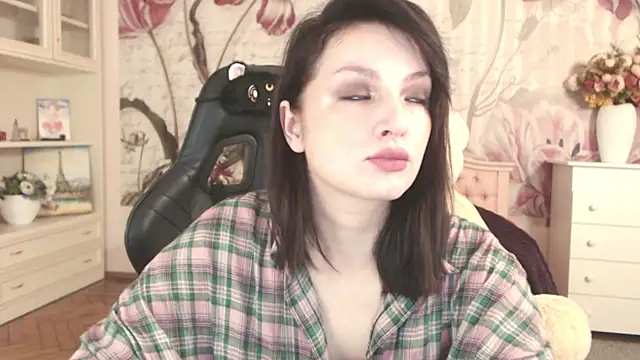 BritneyBarker online show from October 2025 12:12:02 AM