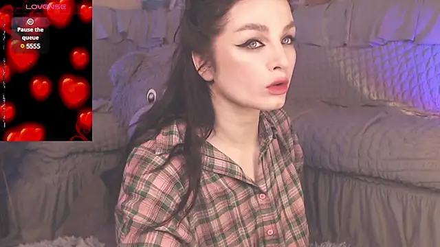 Snapshot of BritneyBarker chatting on March 2025 12:49:02 AM BritneyBarker online show from March 2025 12:49:02 AM