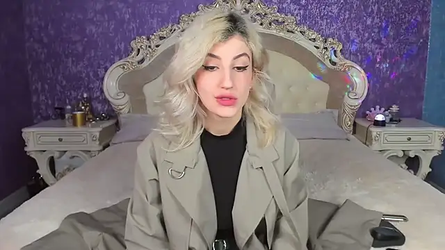 wawmom online show from April 2026 07:50:02 PM