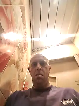 Snapshot of MaxDevilWhite chatting on November 2025 10:36:01 PM MaxDevilWhite online show from November 2025 10:36:01 PM