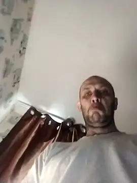 MaxDevilWhite online show from April 2026 09:11:02 AM