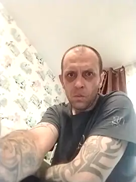 MaxDevilWhite online show from April 2026 04:36:02 PM