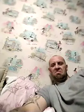 Snapshot of MaxDevilWhite chatting on November 2025 05:17:01 PM MaxDevilWhite online show from November 2025 05:17:01 PM