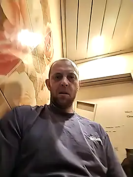 Snapshot of MaxDevilWhite chatting on November 2025 10:30:02 AM MaxDevilWhite online show from November 2025 10:30:02 AM