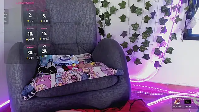 saray  jones online show from March 2026 03:32:02 PM