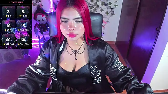 saray  jones online show from October 2025 12:39:01 PM