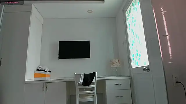 Yuki miiii online show from April 2026 06:16:02 AM