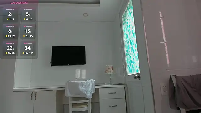 Yuki miiii online show from February 2026 06:11:01 AM