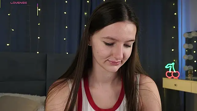 Snapshot of GeorginaDudley chatting on April 2026 08:07:02 AM GeorginaDudley online show from April 2026 08:07:02 AM