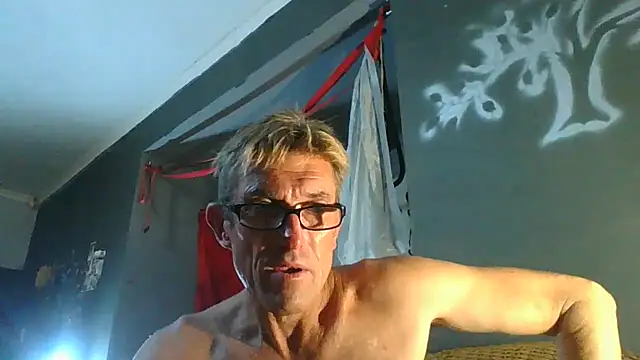 Snapshot of xylegs chatting on February 2025 08:38:02 PM xylegs online show from February 2025 08:38:02 PM