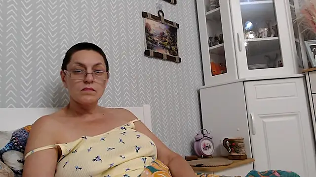 Snapshot of Soffya_Soy chatting on June 2026 10:48:01 PM Soffya Soy online show from June 2026 10:48:01 PM