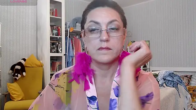 Snapshot of Soffya_Soy chatting on June 2026 04:02:02 PM Soffya Soy online show from June 2026 04:02:02 PM