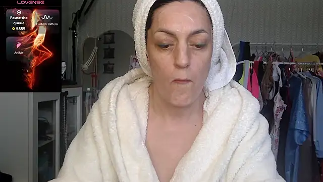 Soffya Soy online show from March 2026 10:21:02 AM