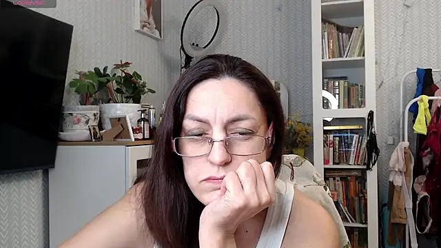 Soffya Soy online show from March 2026 04:55:02 PM